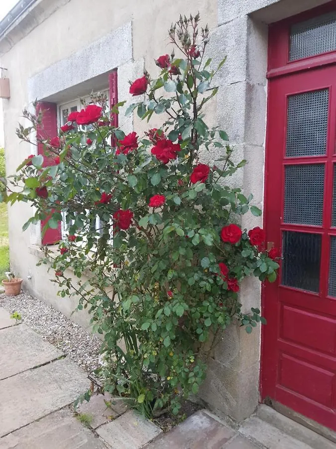 招待所 Le Saint Hameau De Leignoua酒店